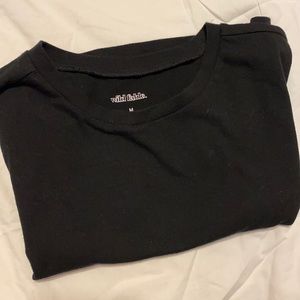 WILD FABLE fitted black cropped tee size M
